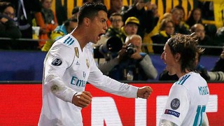 Benzema-Ronaldo rực sáng, Real đi tiếp với ngôi nhì bảng, có nguy cơ gặp đội lớn