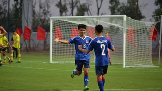 U15 PVF vô địch, Paul Scholes hết lời ca ngợi 'kèo trái' của chủ nhà