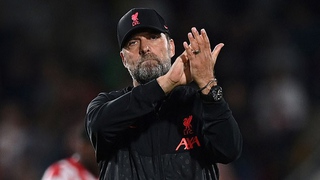 HLV Klopp thán phục Brentford, thừa nhận điểm yếu của Liverpool