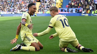 Leicester 0-2 Arsenal: Gabriel và Smith-Rowe bùng nổ, Arsenal tiến gần Top 4