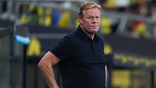 HLV Koeman có 3 trận để quyết định tương lai của mình ở Barca