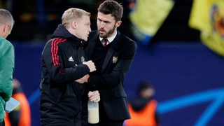 Carrick tiết lộ MU đã có kế hoạch sử dụng Van de Beek