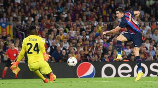 Barcelona 3-3 Inter: Lewandowski lập cú đúp, Barca vẫn lâm nguy