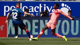 VIDEO Huesca 0-0 Barcelona: Vắng Leo Messi, Barca không thắng nổi đội bét bảng Liga