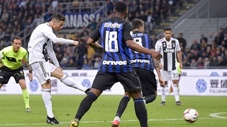 Inter 1-1 Juventus: Ronaldo giải cứu Juve sau 'siêu phẩm' sút xa của Nainggolan