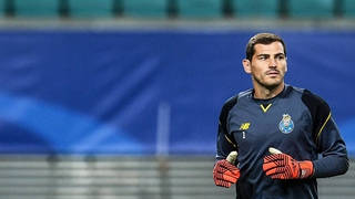 Iker Casillas nhập viện trong tình trạng khẩn cấp vì đau tim