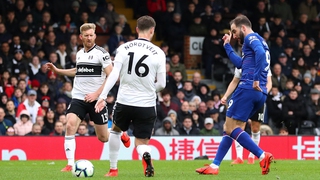 Fulham 1-2 Chelsea: Higuain và Jorginho nổ súng, Chelsea nhọc nhằn vượt qua Fulham