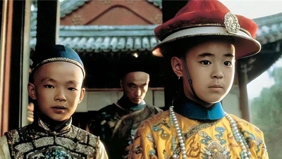 Phổ Nghi chơi trốn tìm ở Dưỡng Tâm điện, không ngờ tìm thấy mật chiếu của hoàng đế Ung Chính: Đó là gì?