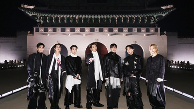 Gwanghwamun rực sáng: BTS tái xuất hòa quyện truyền thống và làn sóng Hallyu toàn cầu