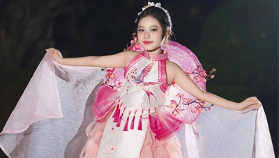 Nguyễn Ngọc Bảo Hân toả sáng tại giải thưởng Búp Sen Vàng