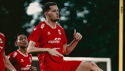 Tin nóng thể thao sáng 4/4: Indonesia lên tiếng vụ cầu thủ dính bê bối hộ chiếu, Bruno cân bằng kỷ lục Ronaldo