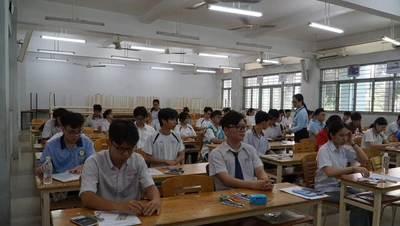 Hơn 137.000 thí sinh thi đánh giá năng lực để tranh suất vào đại học