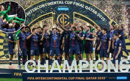 PSG hoàn tất cú ăn 6 lịch sử sau màn trình diễn siêu tưởng của thủ môn dự bị