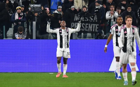 Juventus thắng 5 sao để tiếp tục mơ về Scudetto