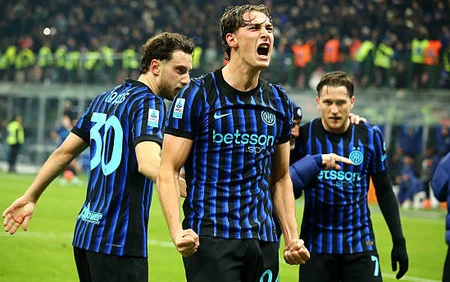 Inter Milan xây chắc ngôi đầu, Napoli hụt hơi trong cuộc đua vô địch Serie A