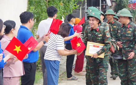 Những mái nhà dựng lại niềm tin