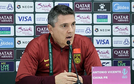 HLV Antonio Puche: 'Đã vào bán kết không ai muốn thất bại