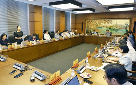  Đại biểu Quốc hội góp ý hoàn thiện dự án Luật Phát triển công nghiệp văn hóa