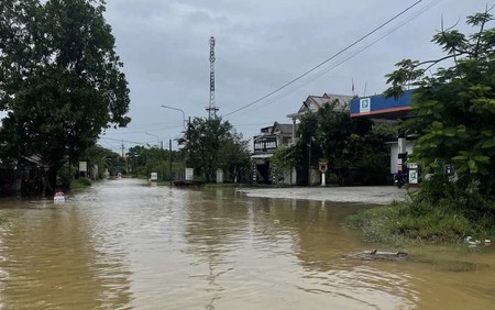 Mưa lớn tiếp diễn ở Trung Bộ, cảnh báo nguy cơ lũ quét và sạt lở đất