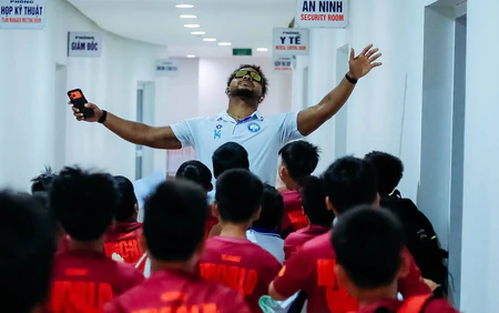 Xuân Son nghỉ 2 tháng, lỡ 7 trận đấu của Nam Định