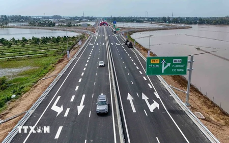 Đảm bảo trật tự, an toàn giao thông trên đường cao tốc