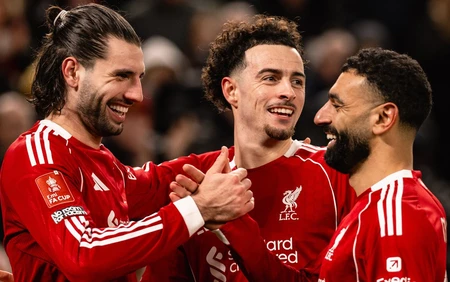 Dàn sao Liverpool chúc Tết người hâm mộ Việt Nam