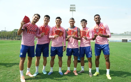 HLV Harry Kewell: 'Nếu đủ tốt, chúng tôi sẽ tiệm cận nhóm đầu bảng'