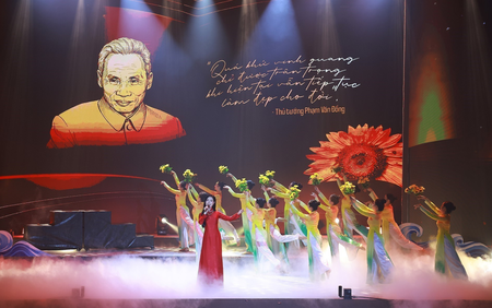 Chương trình nghệ thuật chính luận “Thủ tướng Phạm Văn Đồng - Trọn đời vì nước vì dân”