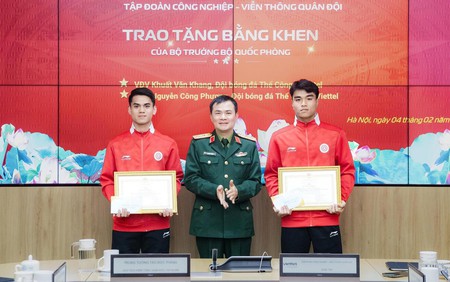 Văn Khang, Công Phương nhận bằng khen của Bộ trưởng Bộ quốc phòng