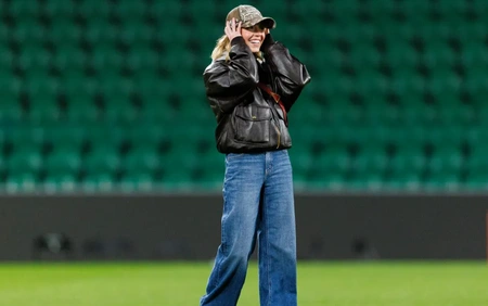 Minh tinh Hollywood 'gây bão' với màn ăn mừng giống ngôi sao MU