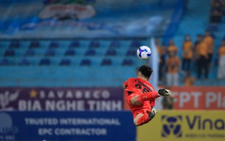 Trung Kiên đối đầu Văn Toản ở 'chung kết ngược' V-League