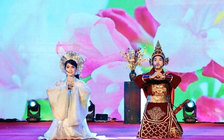 Nhà hát Cải lương Hà Nội mang sắc màu riêng tới ngày hội bầu cử