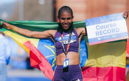 Vừa ra mắt marathon, chân chạy Ethiopia đã suýt phá kỷ lục thế giới