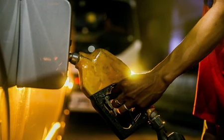 Giá dầu hạ nhiệt trước các nỗ lực tăng nguồn cung