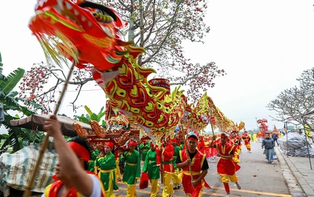 Lan tỏa khát vọng thịnh vượng từ di sản văn hóa "Lễ hội Chử Đồng Tử - Tiên Dung"