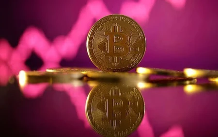 Bitcoin duy trì đà tăng sau khi dứt chuỗi 5 tháng giảm liên tiếp