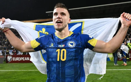 Cầu thủ chơi lớn, mời toàn bộ CĐV của CLB uống bia sau khi giành vé World Cup 2026