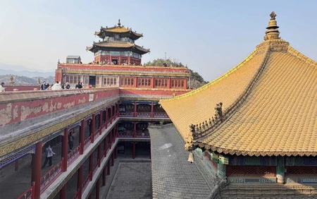 Khám phá 'tiểu cung điện Potala' ở Hà Bắc, Trung Quốc