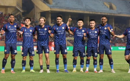 V-League sau 17 vòng đấu: Đã thấy hình bóng 'quân vương'