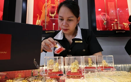 Giá vàng trong nước sáng 7/4 đi ngang​