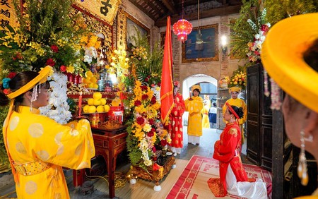 Hội đền, chùa Bà Tấm - tri ân công đức Hoàng Thái hậu Ỷ Lan