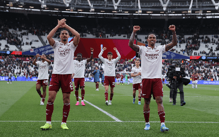 Siêu máy tính Opta đánh giá cơ hội vô địch Ngoại hạng Anh của Arsenal và Man City ra sao?