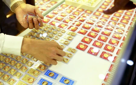 Giá vàng hôm nay 18/5: Vàng SJC được thu mua dưới ngưỡng 160 triệu đồng/lượng