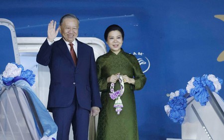 Tổng Bí thư, Chủ tịch nước Tô Lâm và Phu nhân lên đường thăm cấp Nhà nước Cộng hòa Singapore