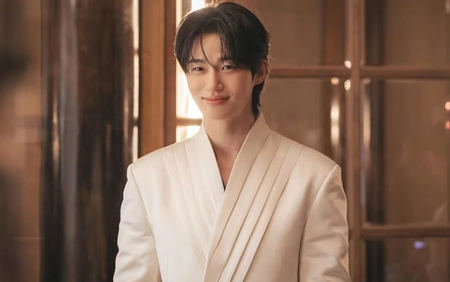 Byeon Woo Seok: Câu chuyện "nở muộn" hiếm có của màn ảnh Hàn Quốc