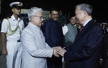 Tổng Bí thư, Chủ tịch nước kết thúc chuyến thăm Ấn Độ, lên đường thăm Sri Lanka