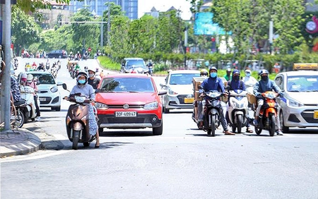 Dự báo thời tiết ngày 20/6: Hà Nội nắng nóng, Bắc Bộ mưa dông