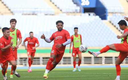 Xuân Son ghi bàn, đội tuyển Việt Nam thắng đội K-League 1