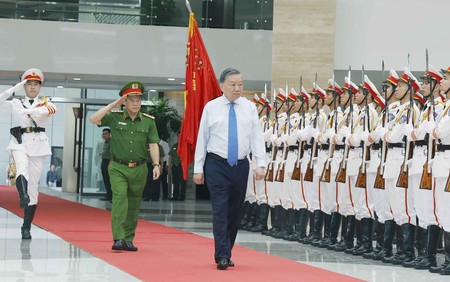 Tổng Bí thư, Chủ tịch nước Tô Lâm: Xây dựng lực lượng Cảnh sát nhân dân đáp ứng yêu cầu trong tình hình mới