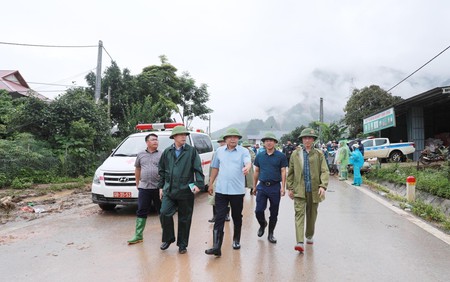 Hướng về tâm lũ Mường Than